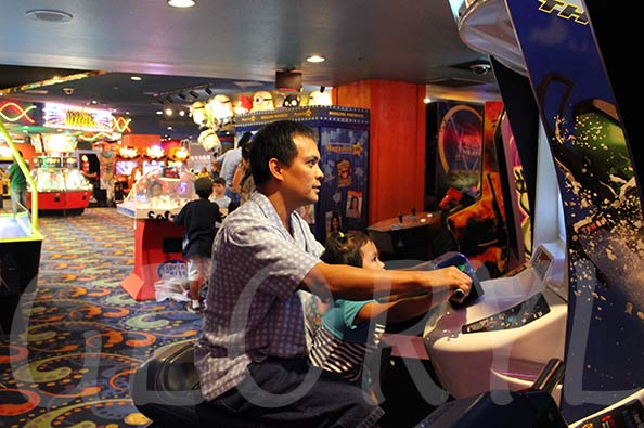 driving-at-the-arcade