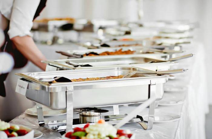 food-catering-trays