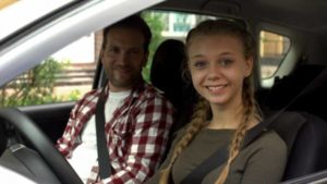 student-driver-girl-father